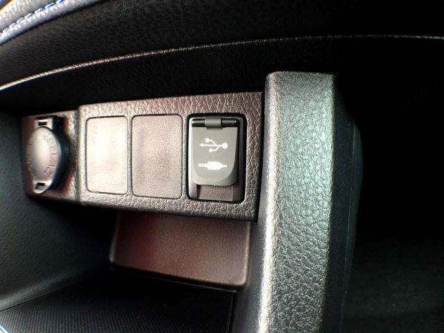 2017 Toyota Corolla SE 4dr Sedan CVT